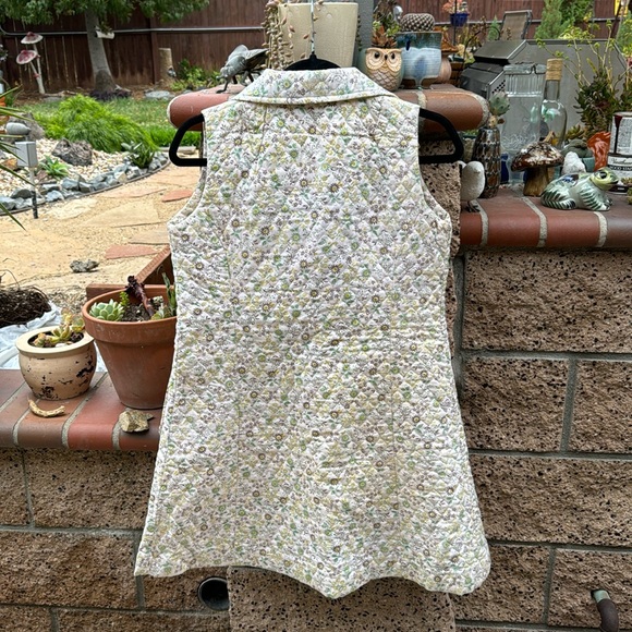 1960s Vintage Raymodes Floral, Quilted Robe House Coat Dress - so cute! - Picture 6 of 8